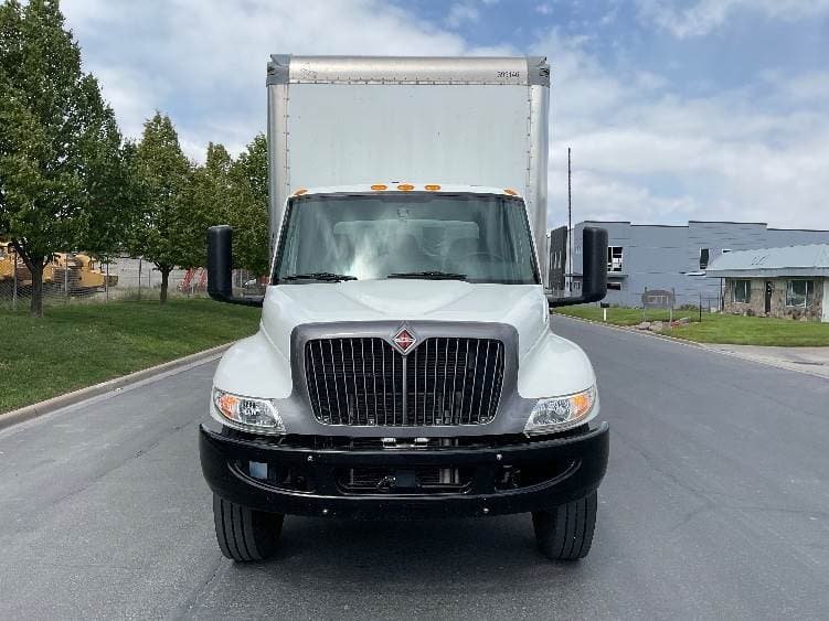 2022 International MV607 Box Truck - 220HP, 6 Speed Automatic, Roll up Door image 2