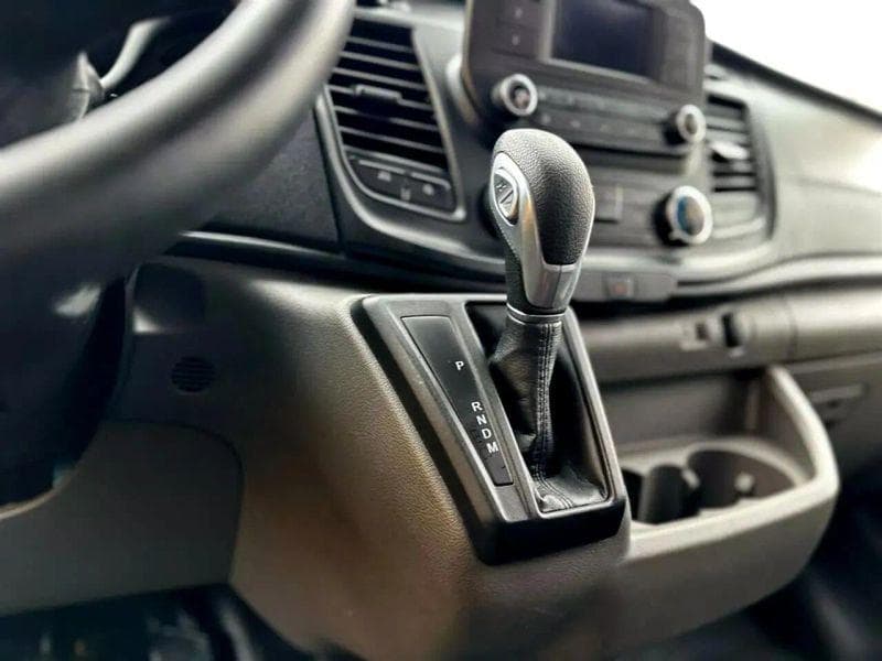 2020 Ford CF8000 image 13