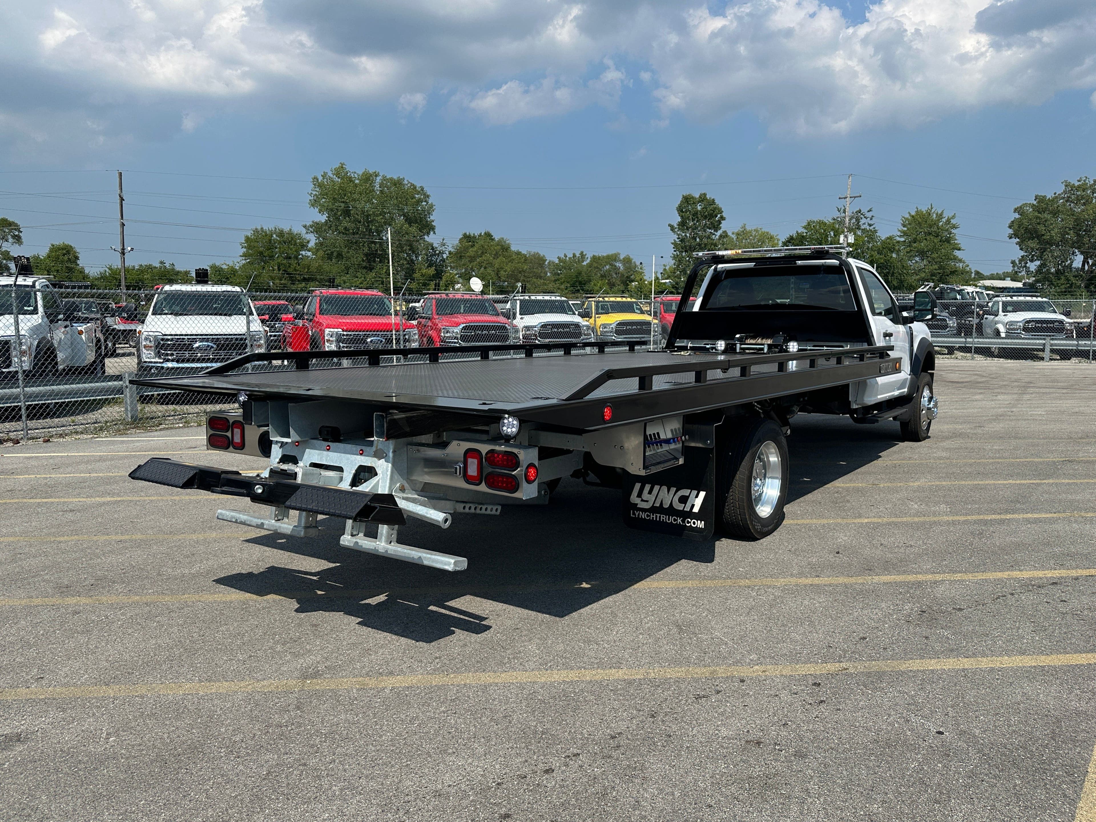 2024 Ford F-550 F Series Super Duty XLT WITH A 19.5' CENTURY STEEL  (SK#: 6055C) image 5
