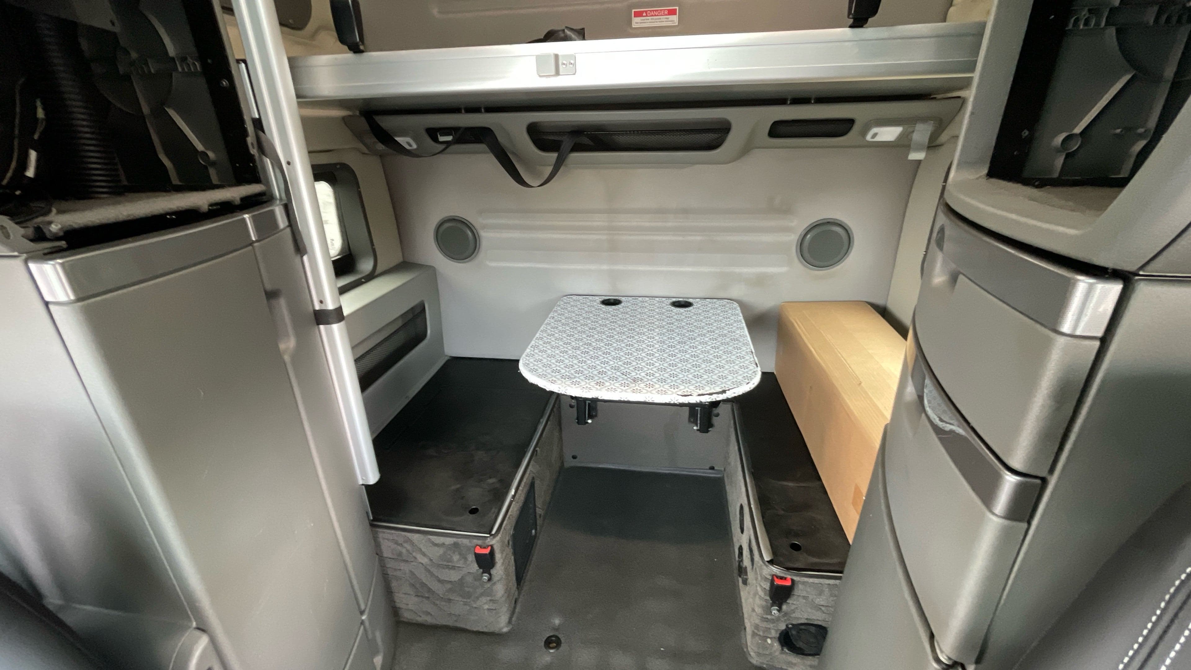 2022 Volvo VNL860 image 4