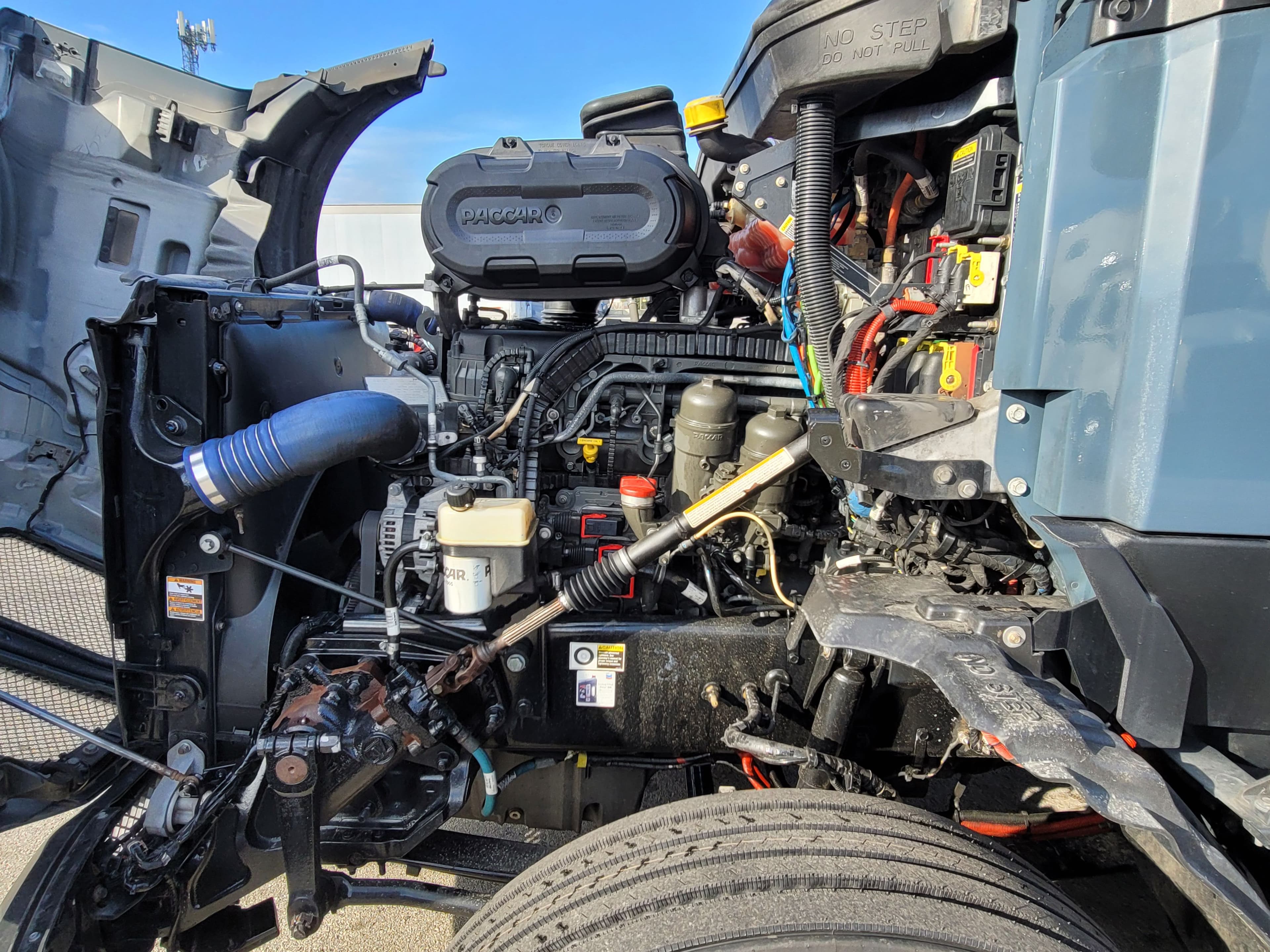 2023 Kenworth T680 image 6