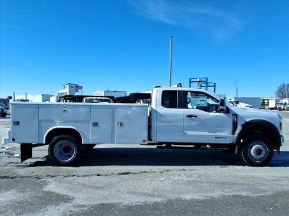 2026 Ford F450 XL SD image 3
