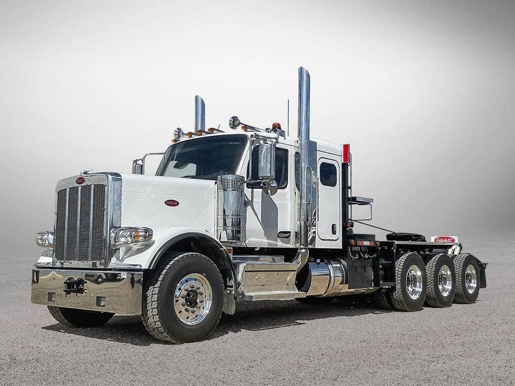 2025 Peterbilt 589 image 1