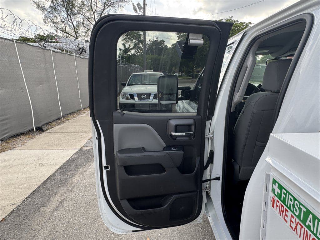 2019 Chevrolet Silverado 2500hd image 38