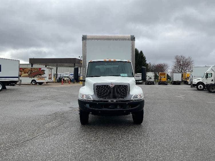 2022 International MV607 Box Truck - 220HP, 6 Speed Automatic, Roll up Door image 2