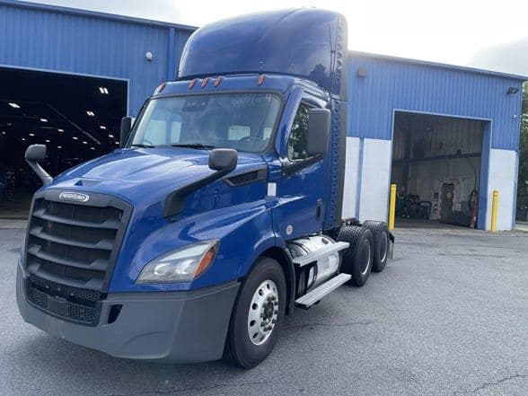 2020 Freightliner Cascadia 116 image 6