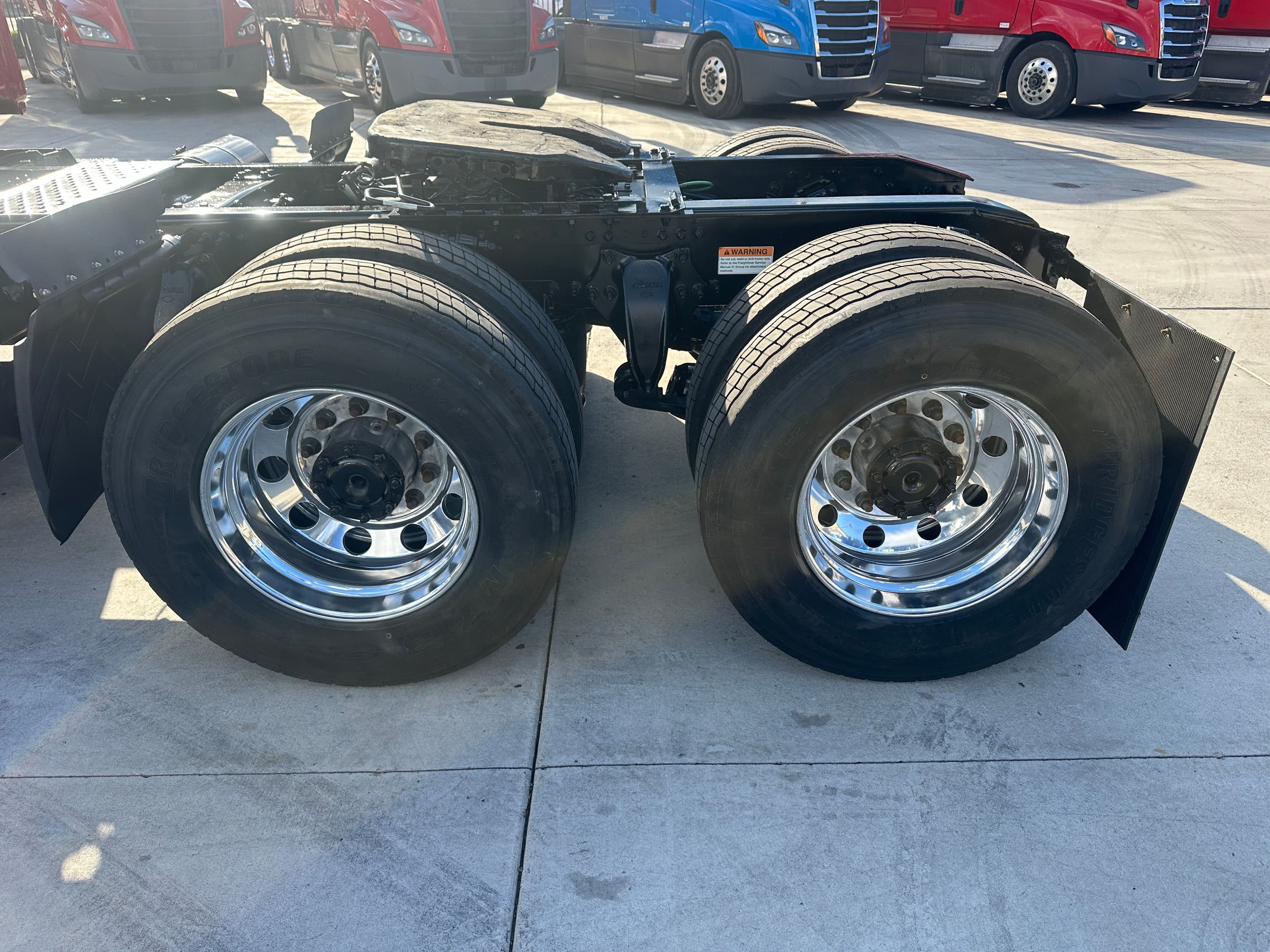 2021 Freightliner Cascadia 116 image 10