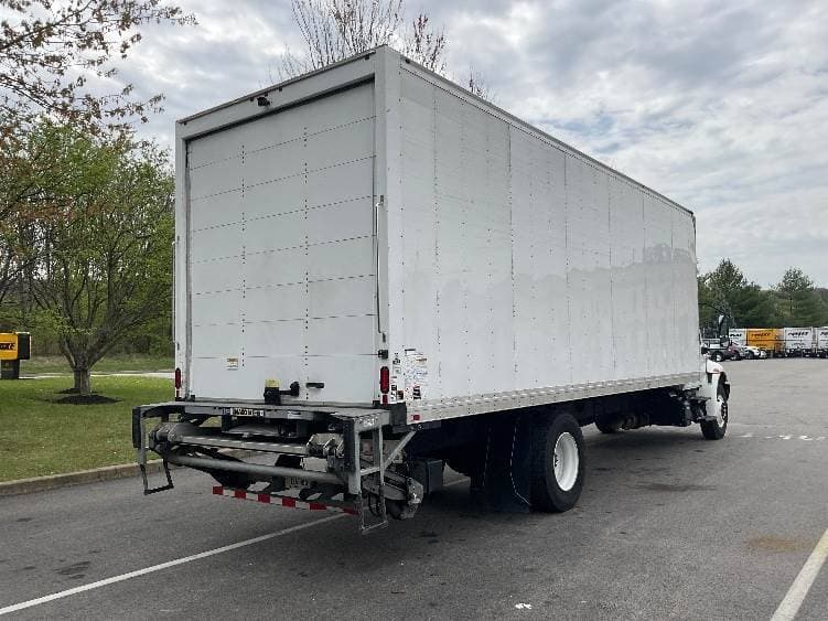 2022 International MV607 Box Truck - 220HP, 6 Speed Automatic, Roll up Door image 13