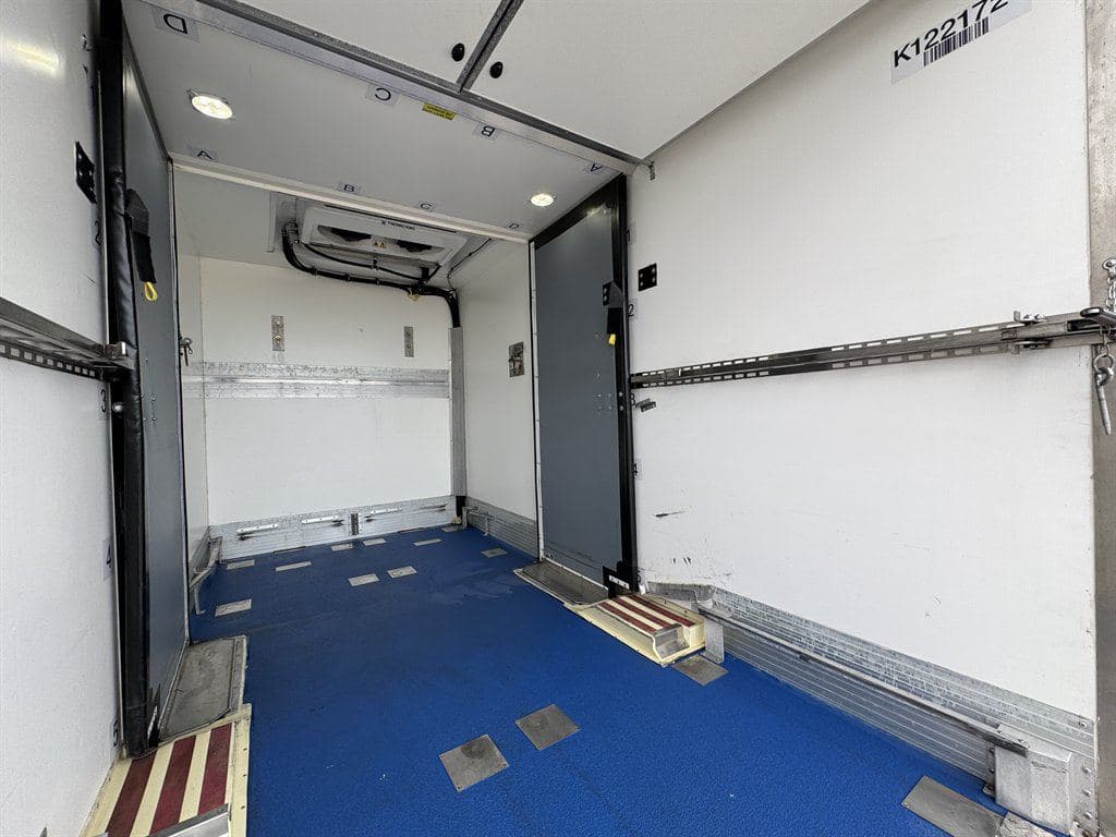2023 Ford Transit T-350 image 25