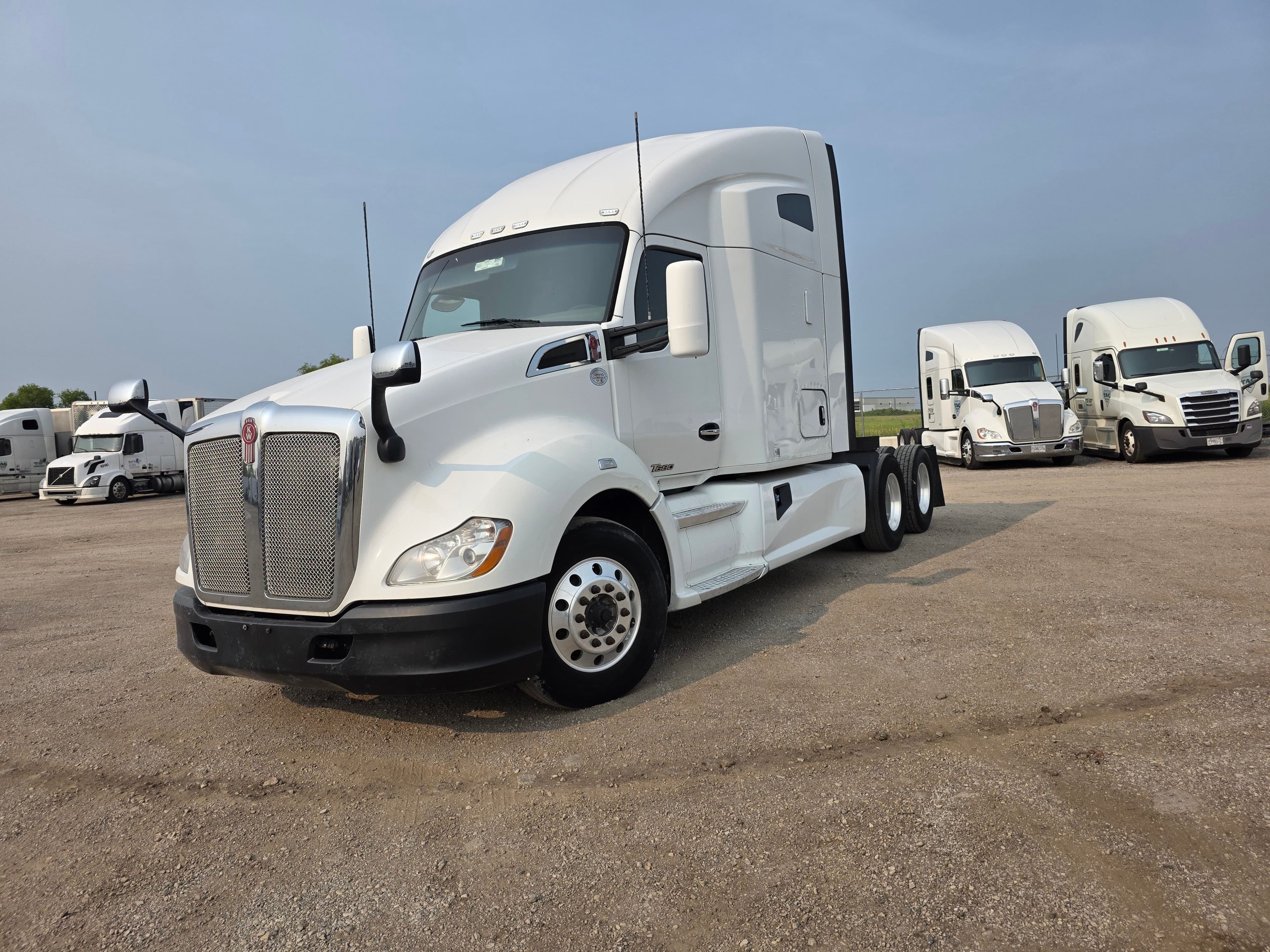 2018 Kenworth T680 image 5
