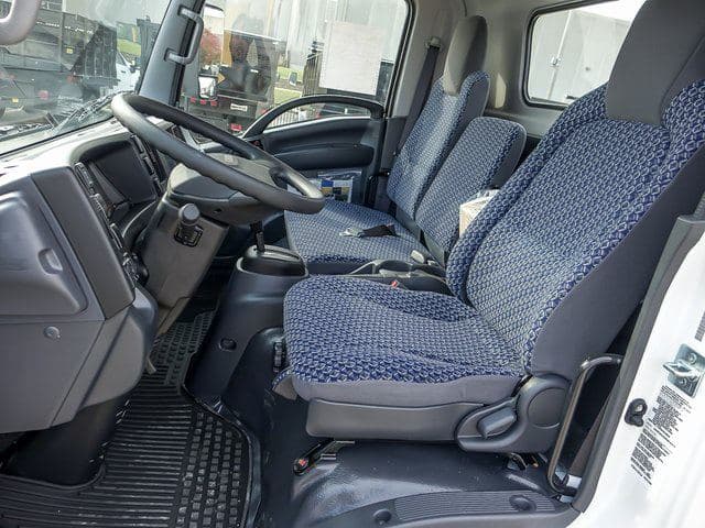 2025 Chevrolet 5500 XG LCF Gas Work Truck 150" Wheelbase Cab Chassis image 9