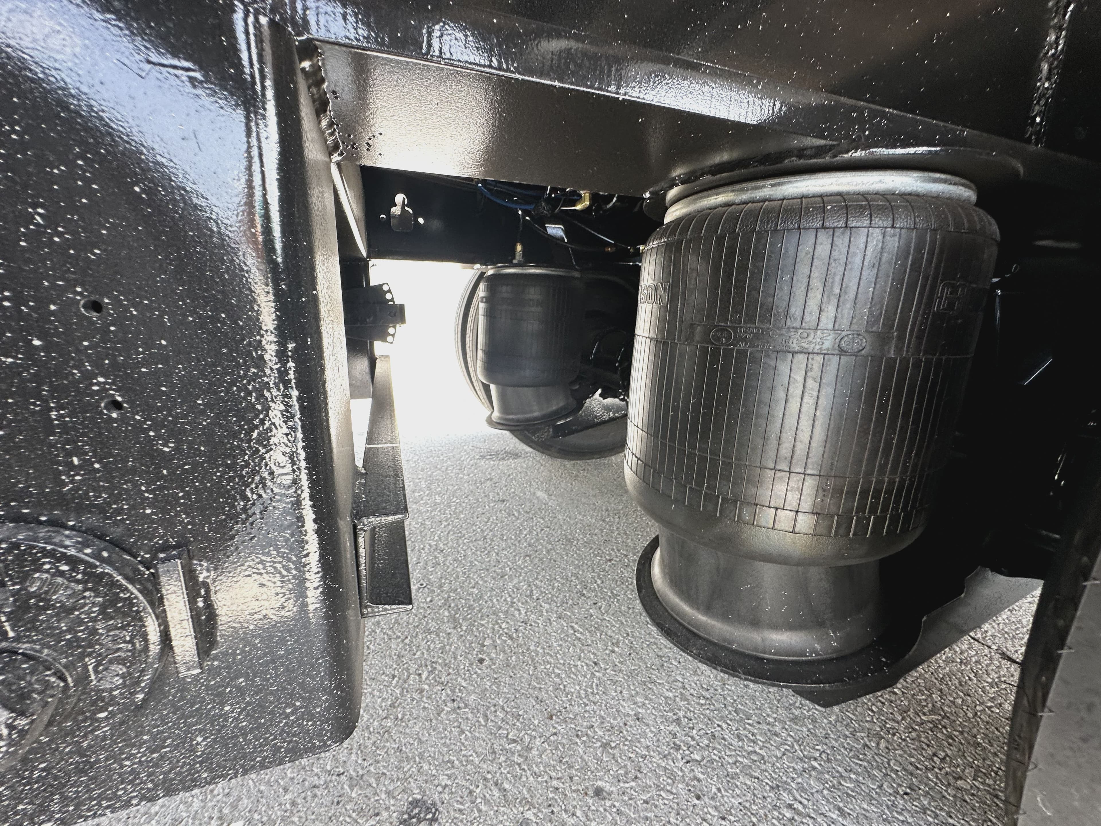 2027 XL 90 HDE Defender image 29