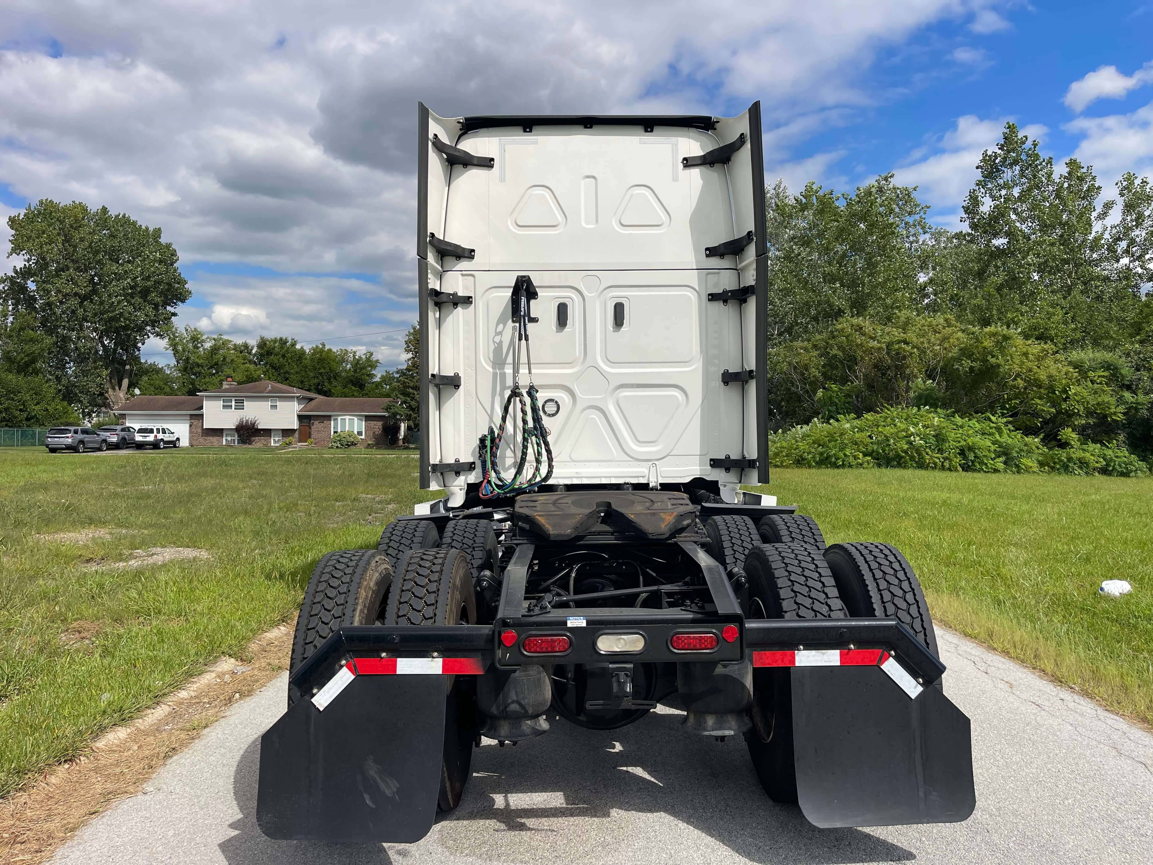 2022 Freightliner Cascadia 126 image 6