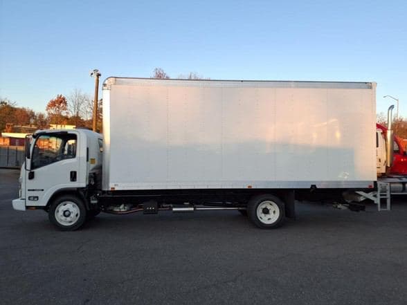 2025 Isuzu NRR image 6