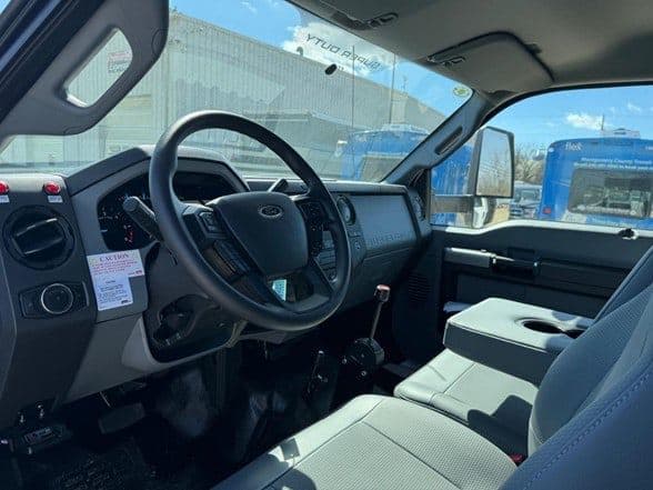 2025 Ford F650 SD image 17