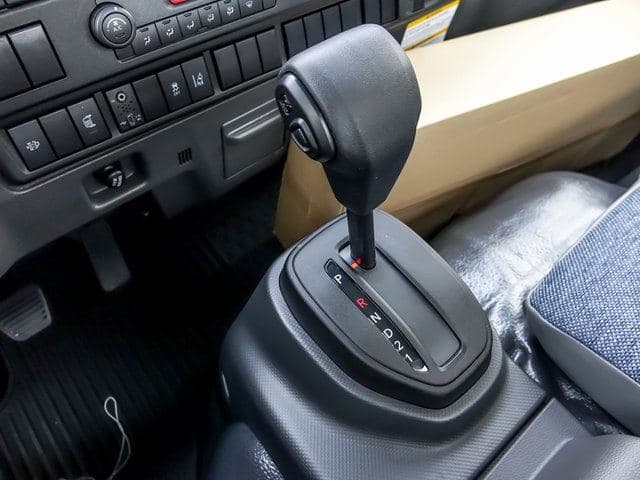 2025 Chevrolet 4500 HD LCF Diesel Base image 13