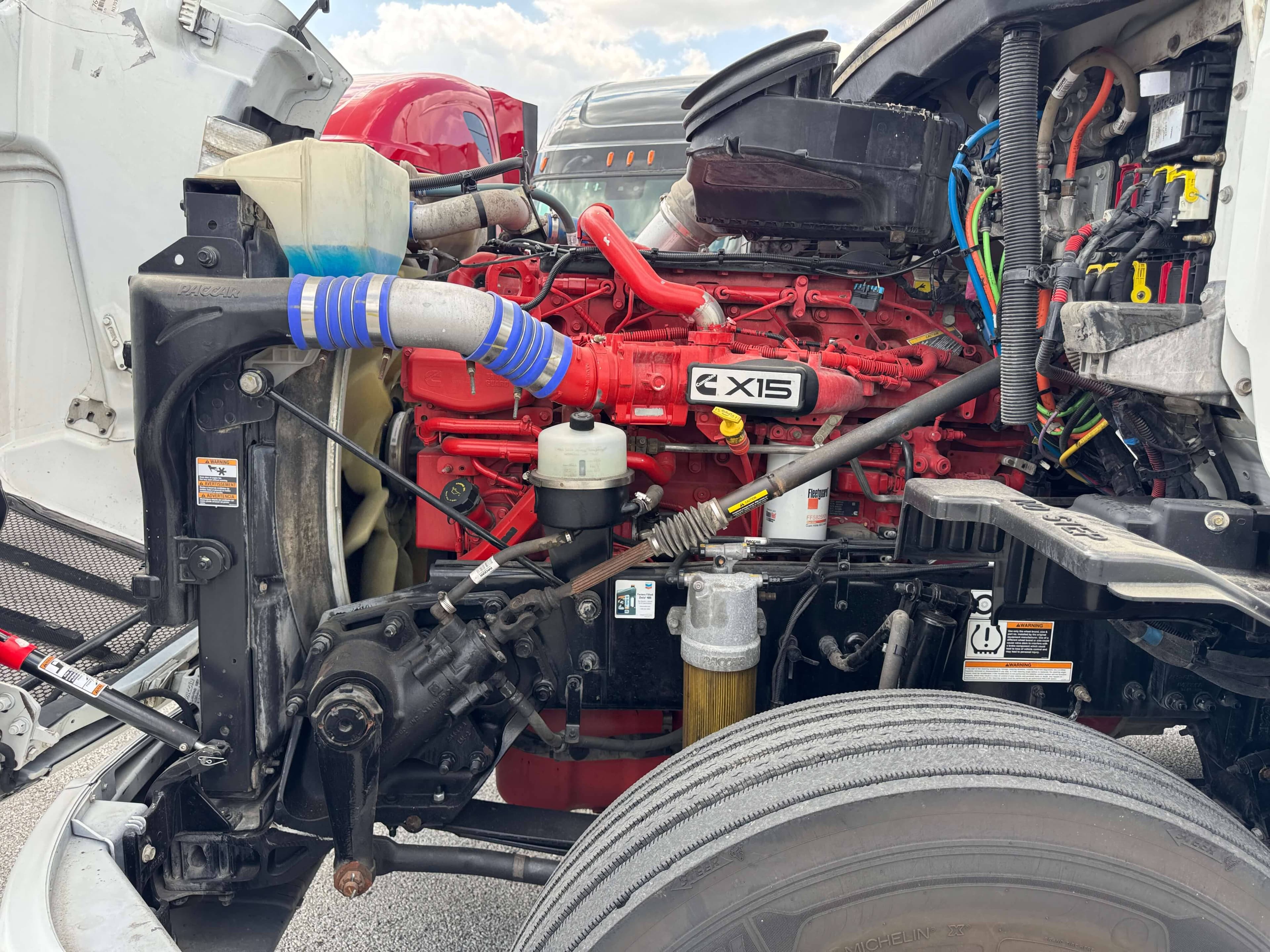2022 Peterbilt 579 image 5