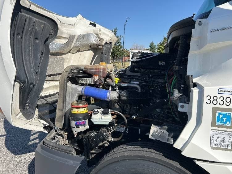 2021 Freightliner Cascadia image 3