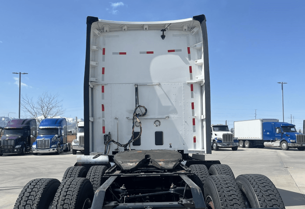2022 Kenworth T680 image 7