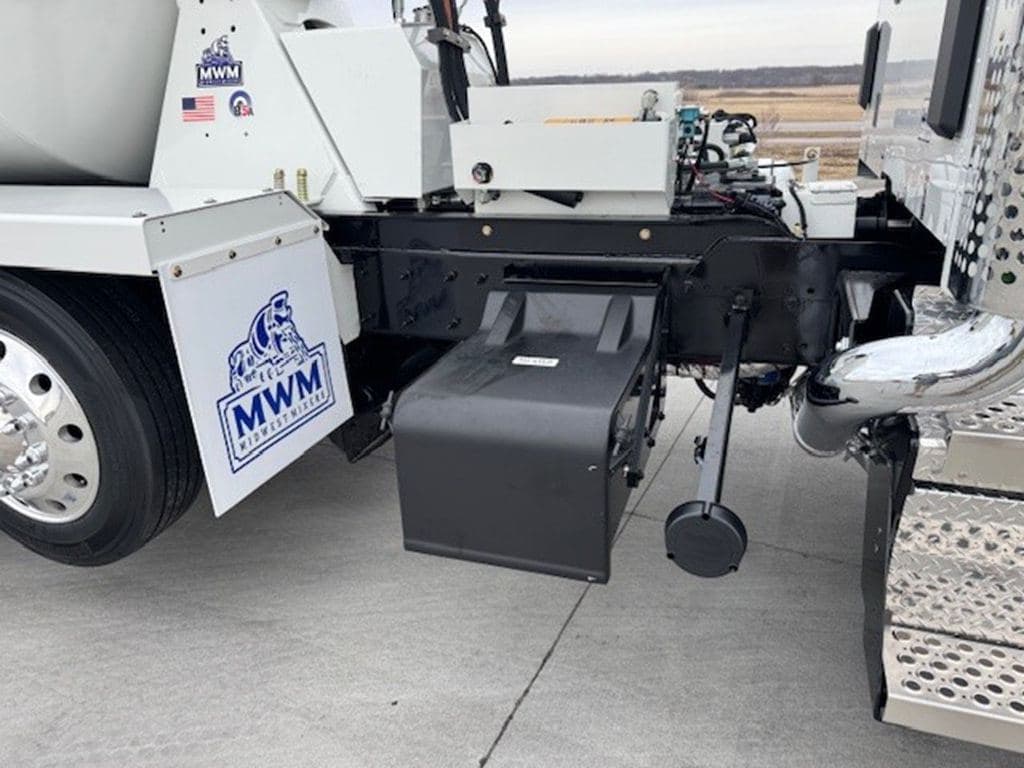New 2026 KENWORTH T880 image 12