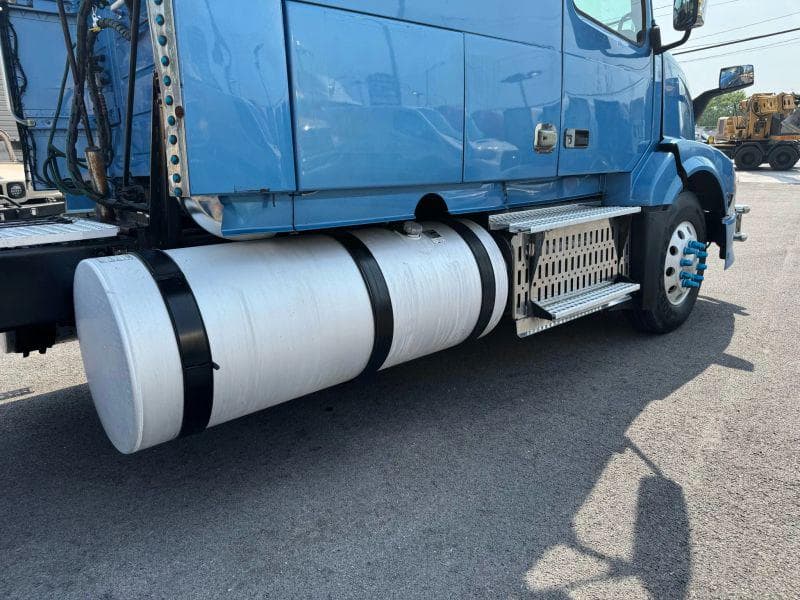 2012 Volvo VNL image 66