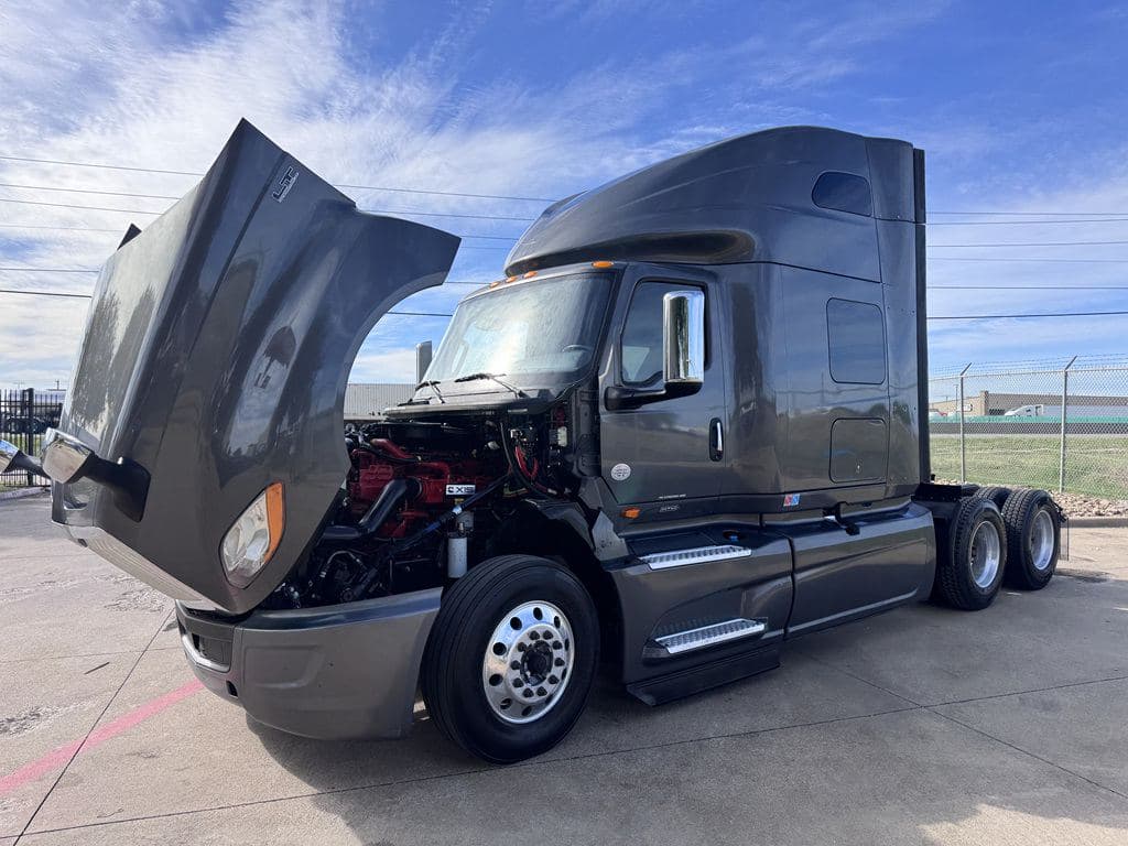 Used 2021 INTERNATIONAL LT625 image 16