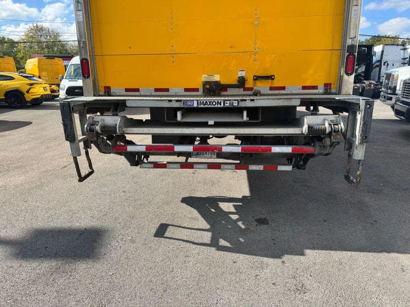 2019 International 4300 image 24