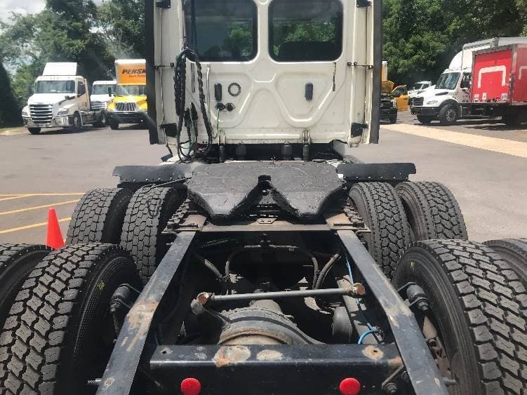 2018 Freightliner Cascadia image 5