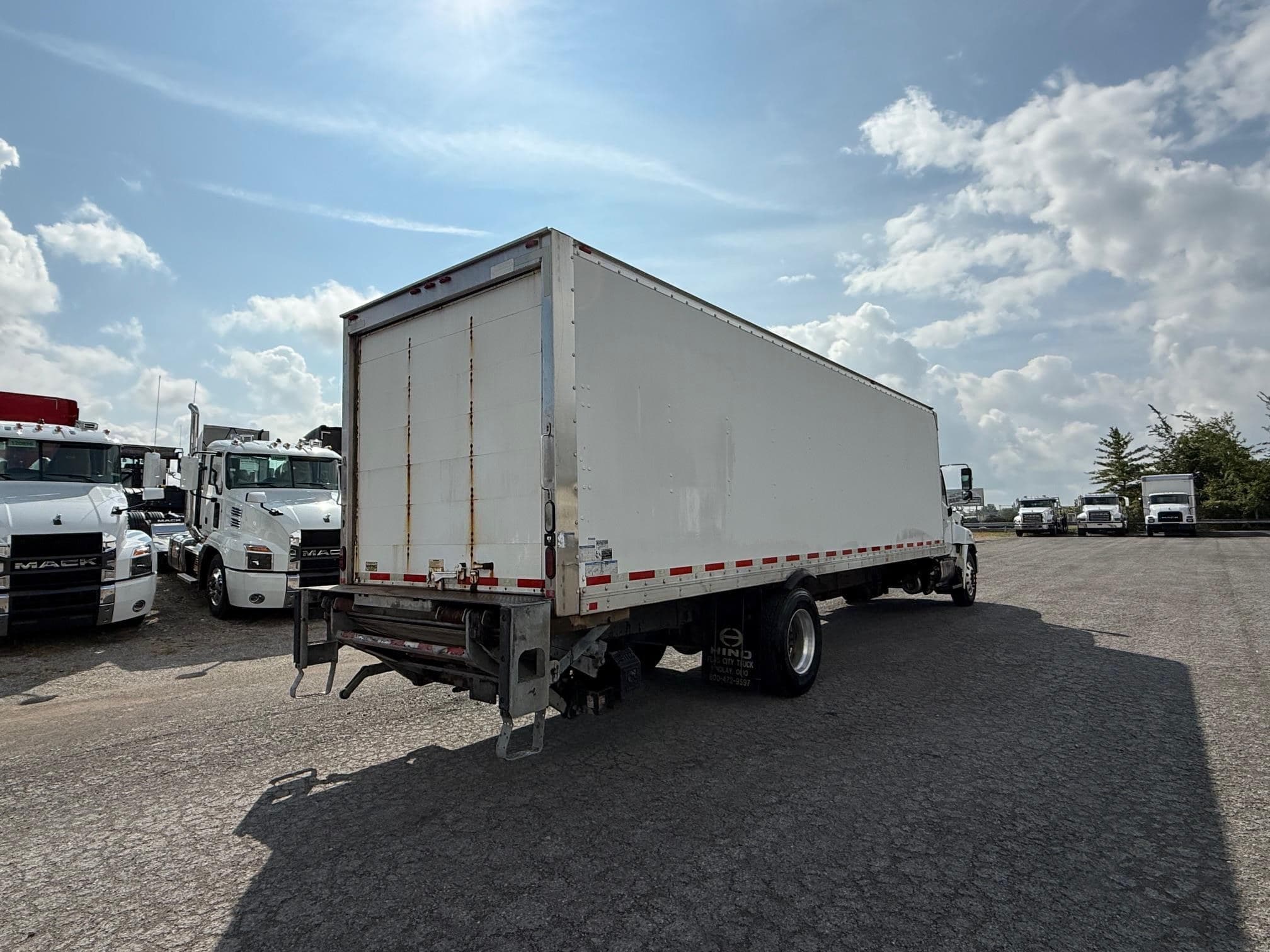 2017 HINO 268A 112996 image 7