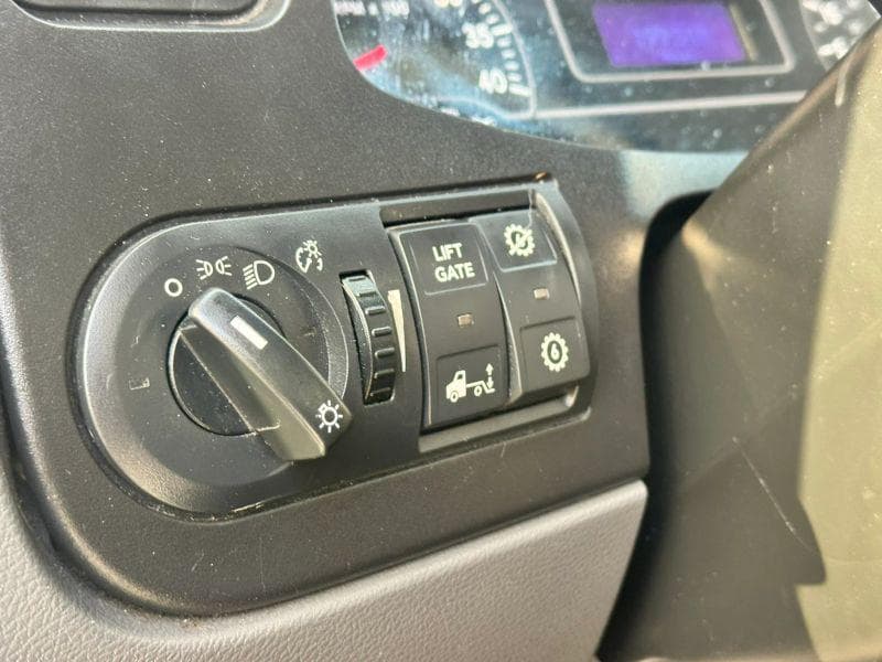 2020 International MV607 image 17