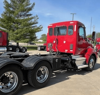 2020 Kenworth T680 image 2