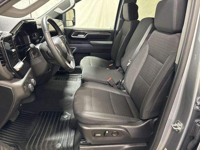 2025 Chevrolet Silverado 2500HD LT image 10