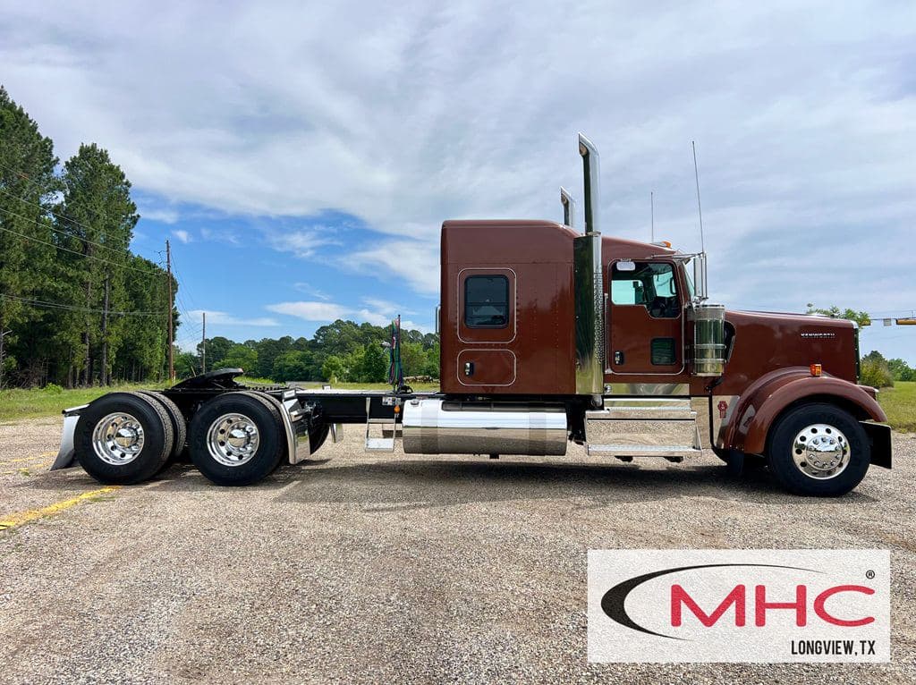 New 2027 KENWORTH W900L image 7