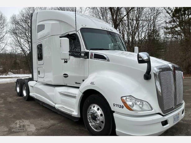 2021 Kenworth T680 image 7