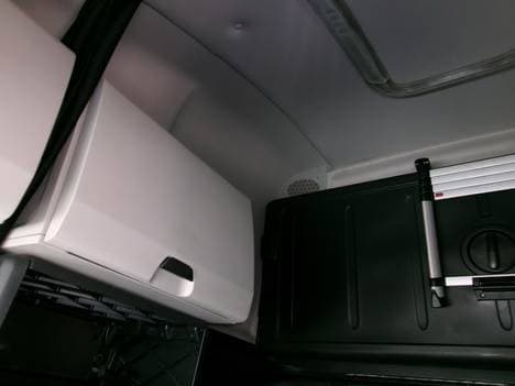 2020 Freightliner Cascadia image 8