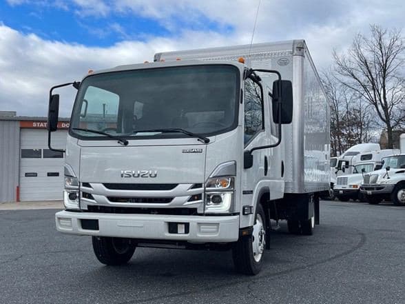 2024 Isuzu NPR HD image 14