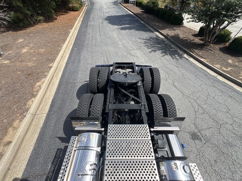 New 2026 KENWORTH W990 image 10