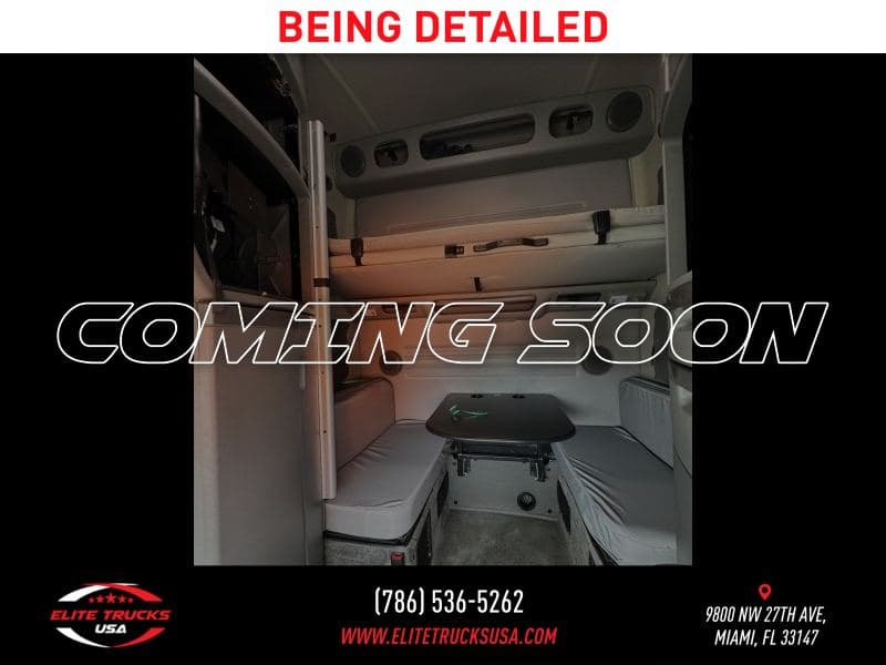 2019 Volvo VNL image 6