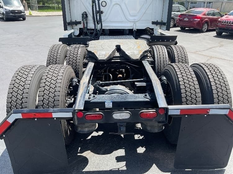 Used 2022 FREIGHTLINER Conventional - Sleeper Truck - CASCADIA 126 image 14