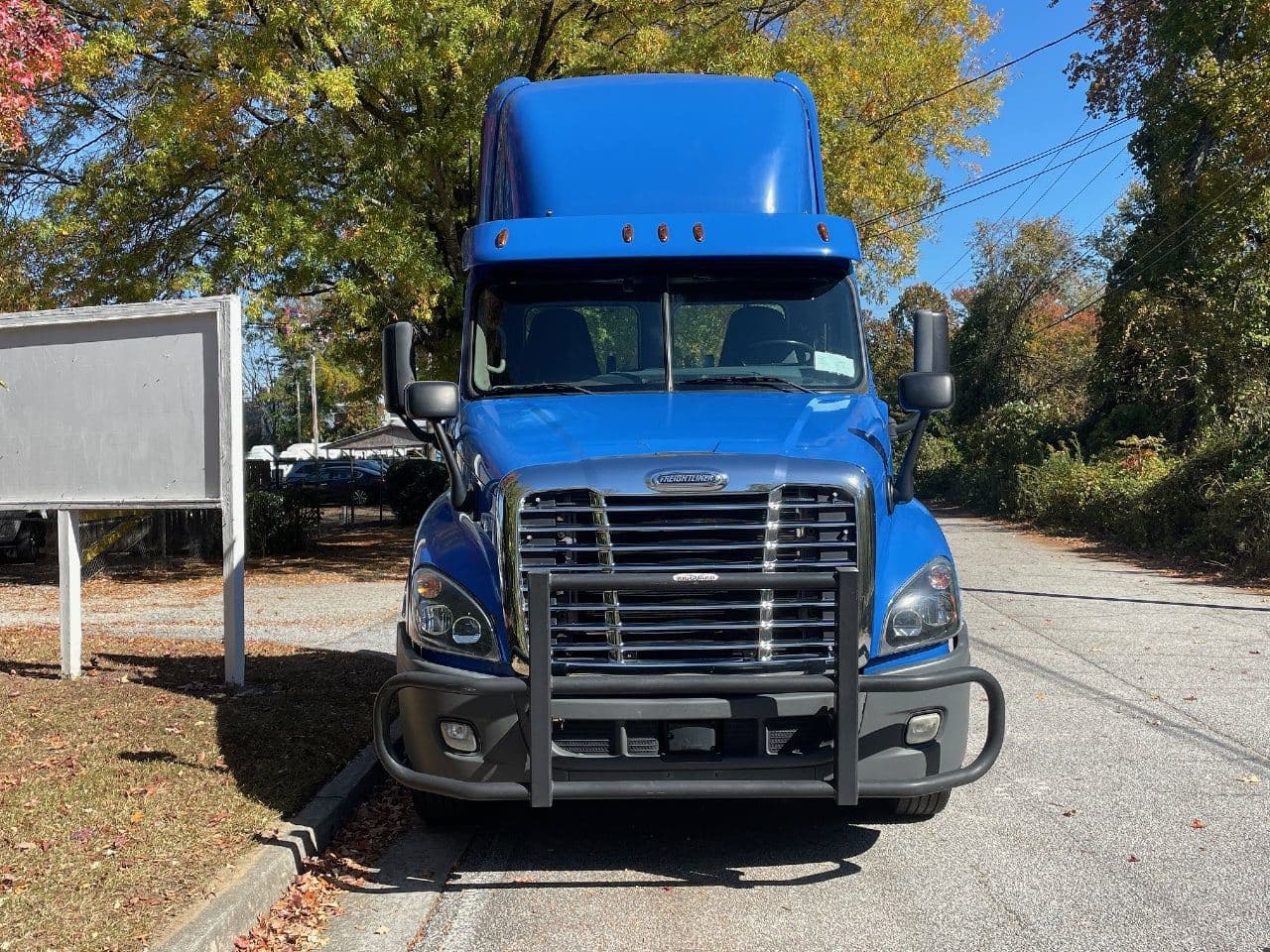 2020 Freightliner Cascadia 125 image 10