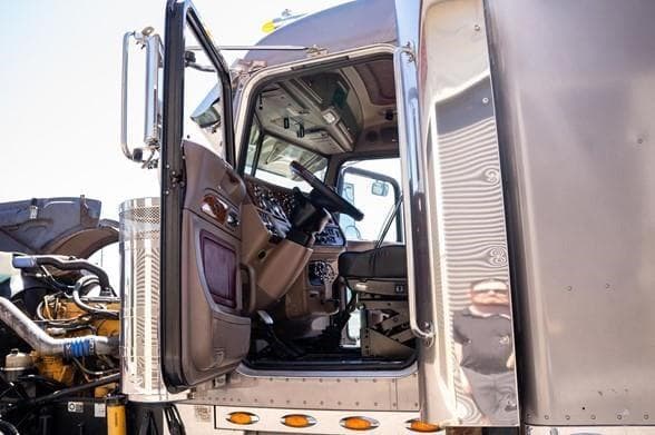 2009 Peterbilt 389 image 7