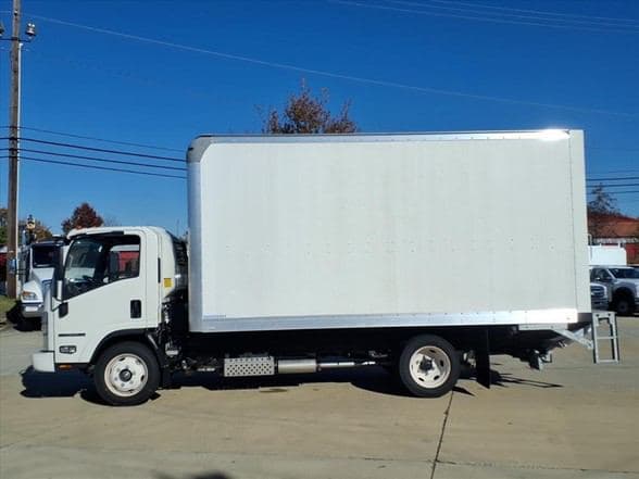 2024 Isuzu NPR HD image 4