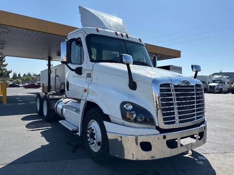 2018 Freightliner Cascadia image 11