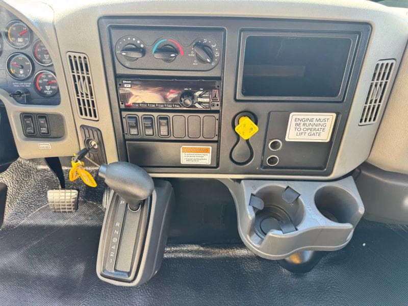 2019 International 4300 image 20