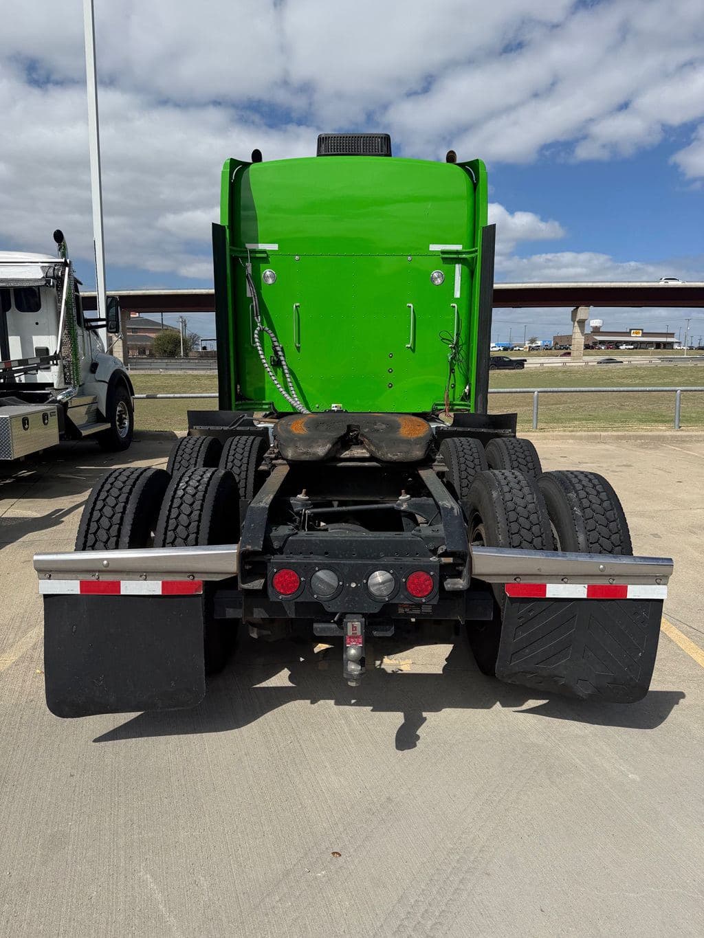 Used 2022 KENWORTH W900L image 5
