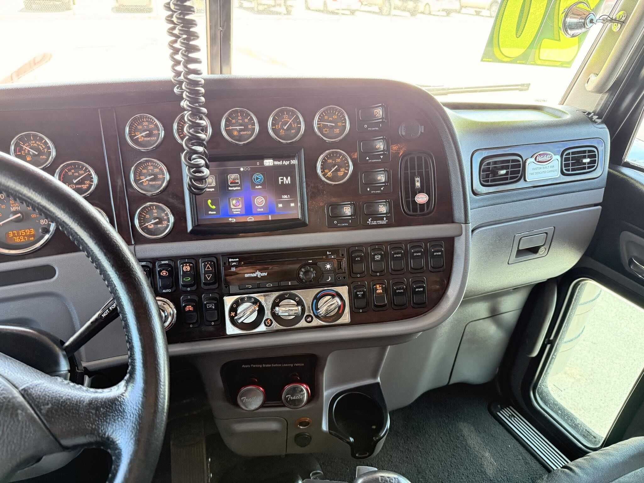 Used 2020 PETERBILT 389 Conventional - Sleeper Truck in Heyburn, ID image 26