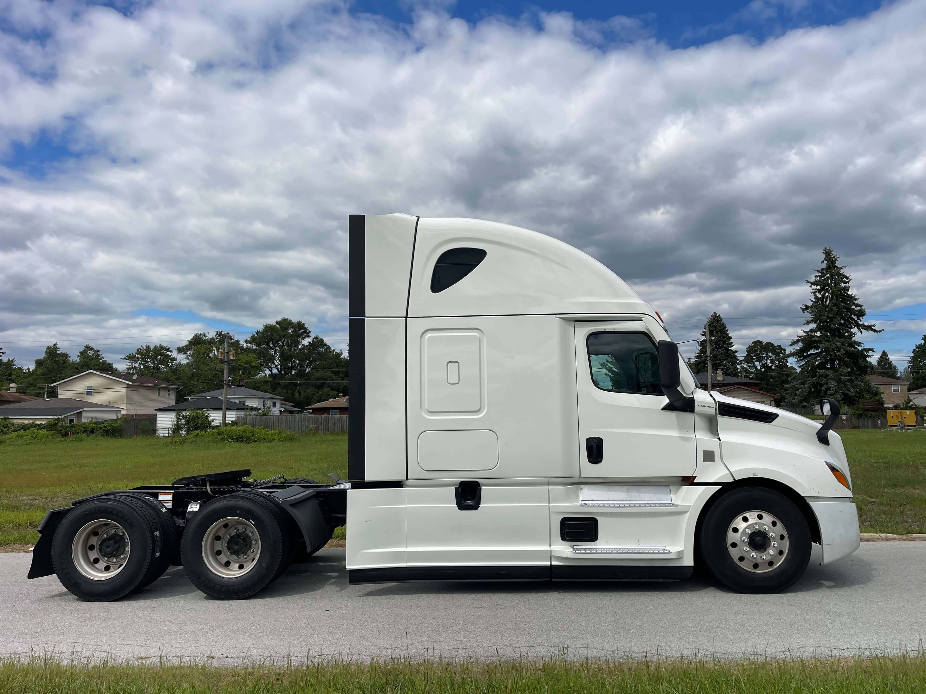 2023 Freightliner Cascadia 126 image 4