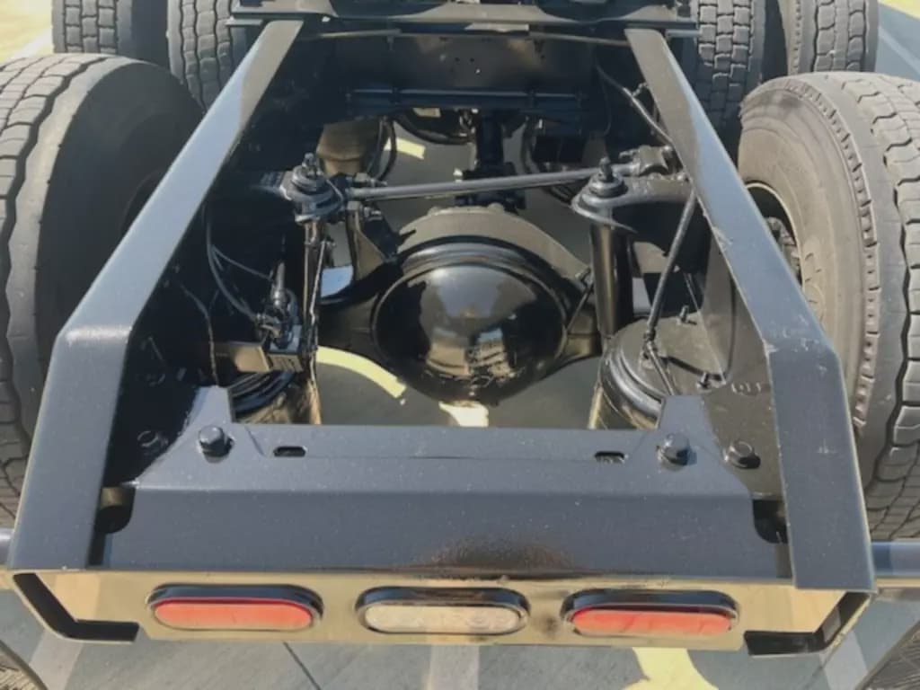 2022 Kenworth T680 image 10