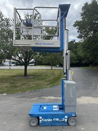 2016 GENIE GR12 image 3