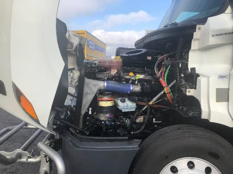 2021 Freightliner Cascadia image 6